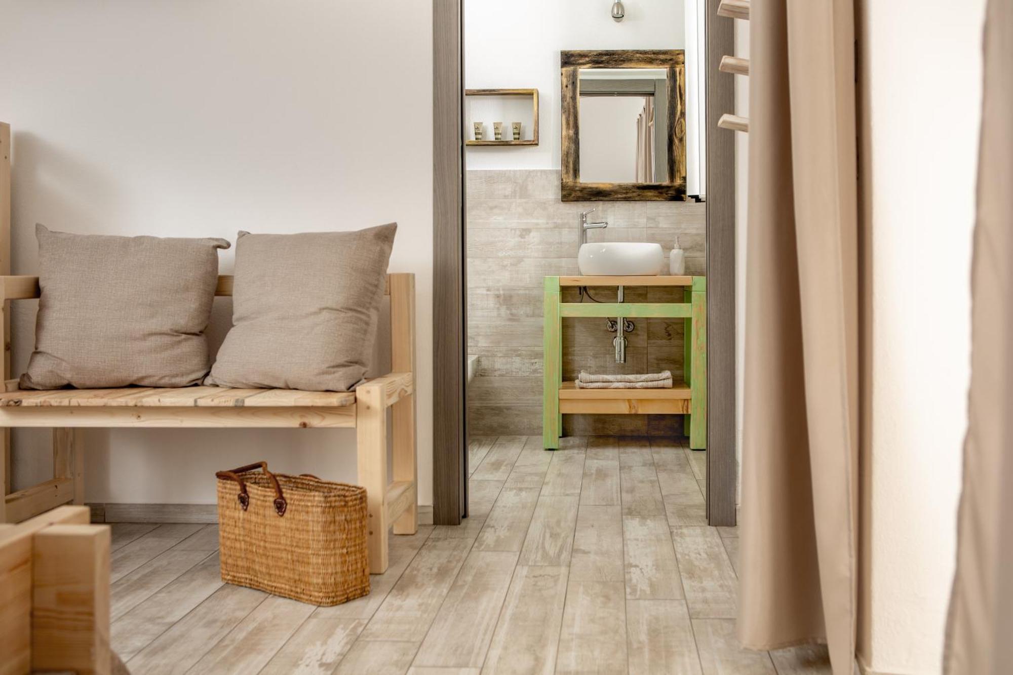 B&B Les Chambres Rooms & Suite Santa Teresa Gallura Exterior foto
